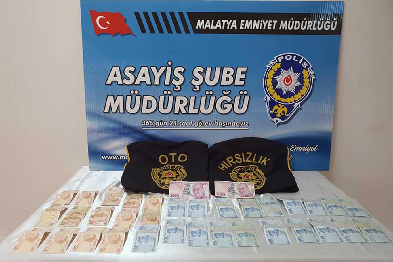 Malatya'da kamyonetten çalınan para, kamera görüntüleriyle bulundu Malatya'da kamyonetten çalınan para, kamera görüntüleriyle bulundu